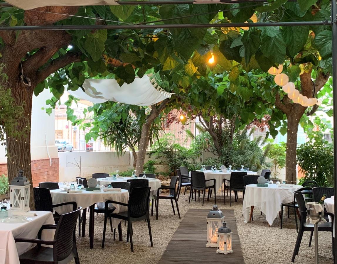 Hotel Restaurant Llansola Sant Carlos de la Ràpita Zewnętrze zdjęcie