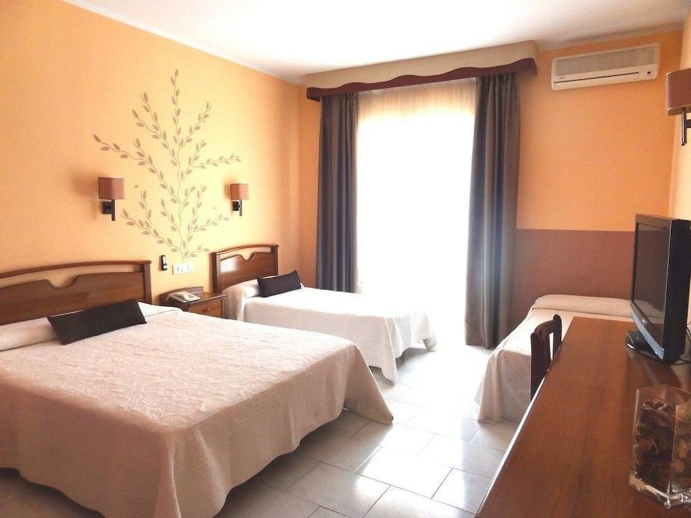 Hotel Restaurant Llansola Sant Carlos de la Ràpita Zewnętrze zdjęcie