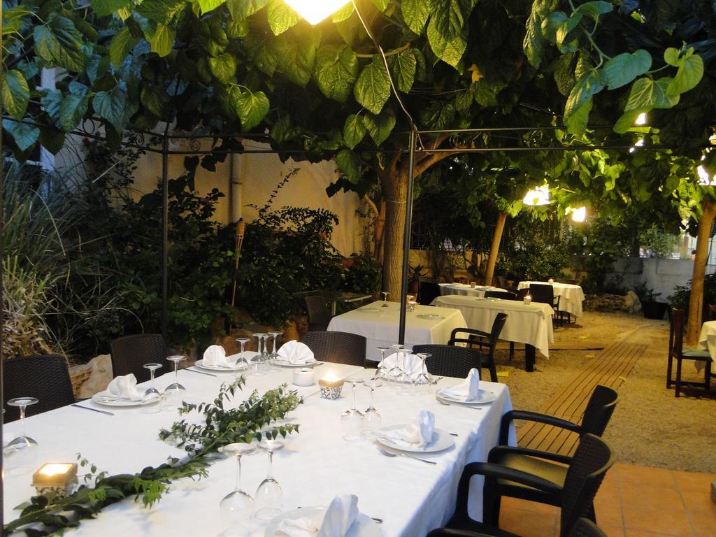Hotel Restaurant Llansola Sant Carlos de la Ràpita Zewnętrze zdjęcie