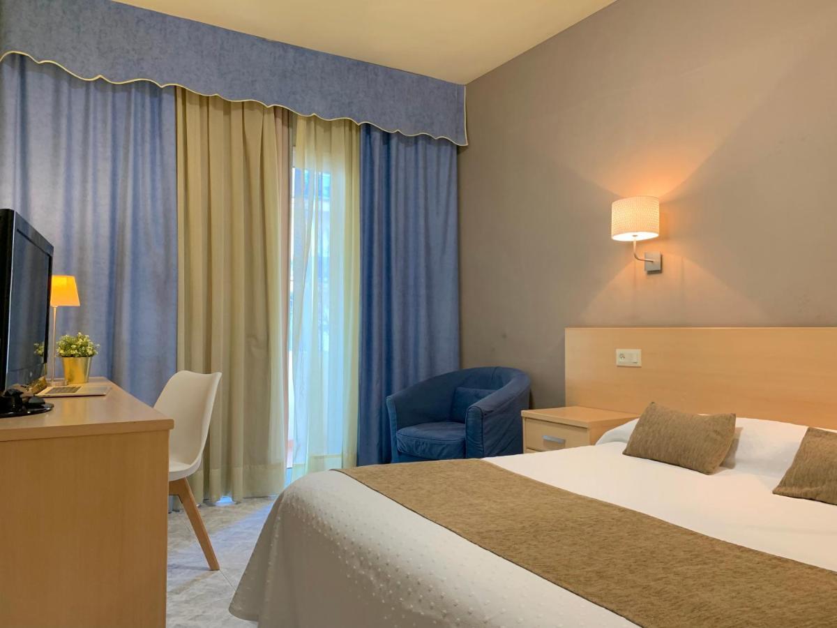 Hotel Restaurant Llansola Sant Carlos de la Ràpita Zewnętrze zdjęcie