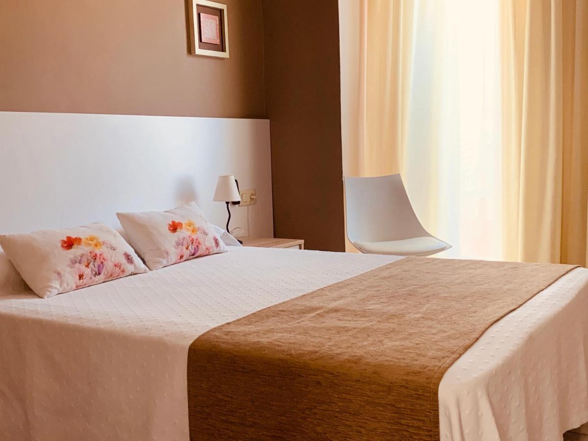 Hotel Restaurant Llansola Sant Carlos de la Ràpita Zewnętrze zdjęcie